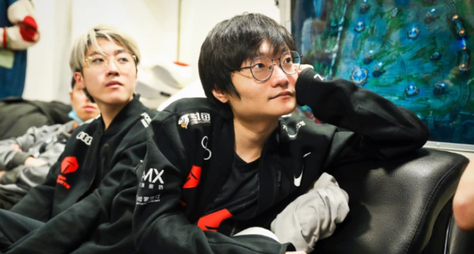 NS力克G2，Knight送出助攻