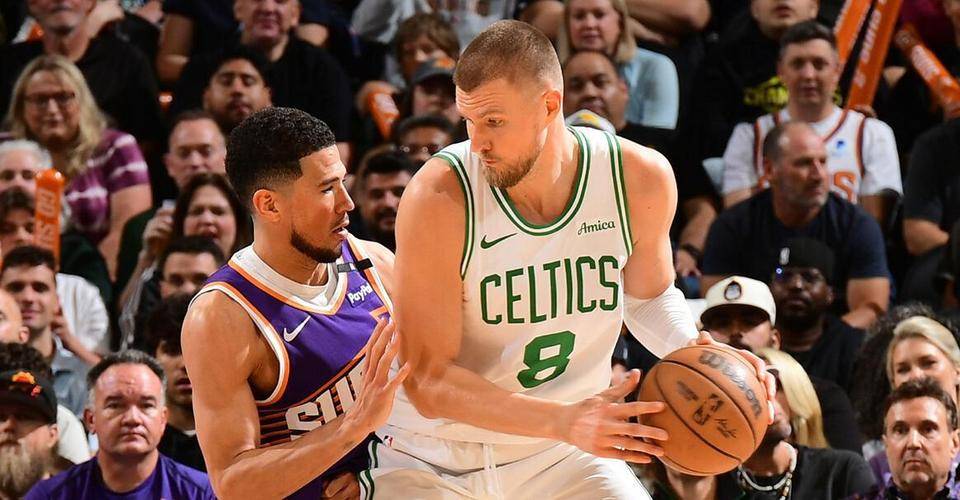 雄鹿B队鏖战凯尔特人，浓眉高光表现