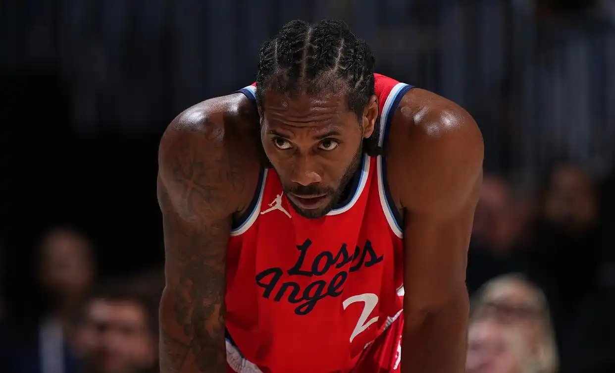 快船横扫凯尔特人B队，波特完成帽子戏法的简单介绍