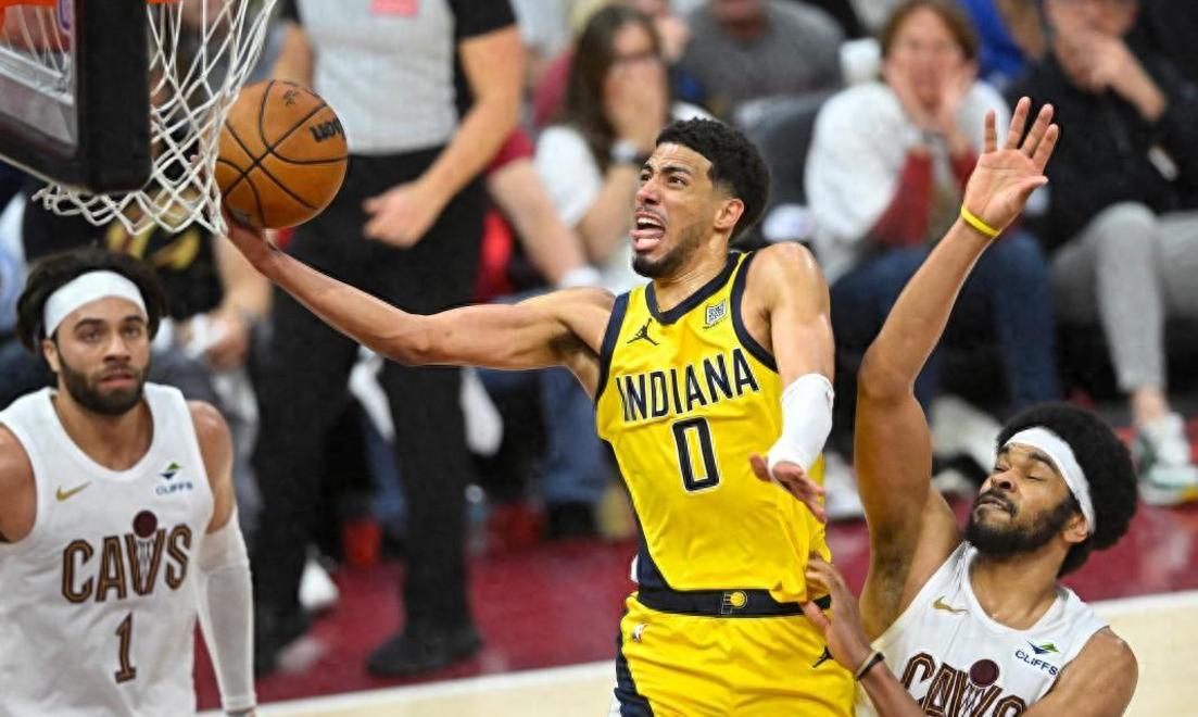 步行者力克意大利男篮，米尔萨普三分雨点燃全场