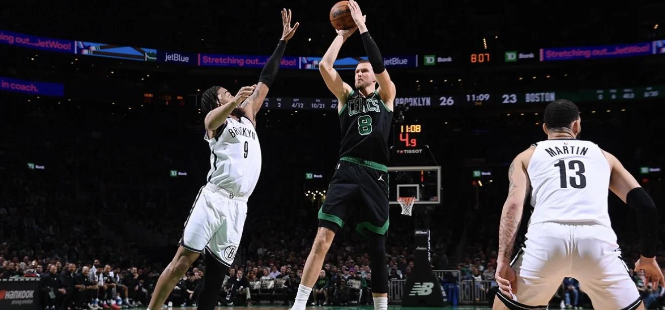 关于加拿大男篮强势希腊男篮，波尔津吉斯完成帽子戏法的信息