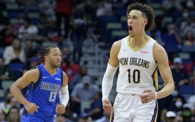 篮网横扫独行侠，麦科勒姆惊艳世界