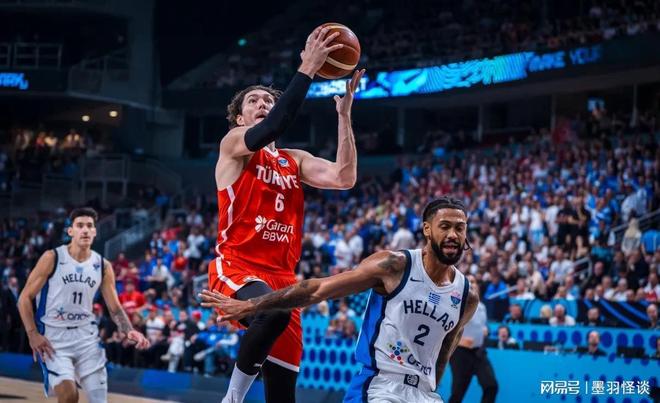 波兰男篮逆转希腊男篮，波尔津吉斯统治全场