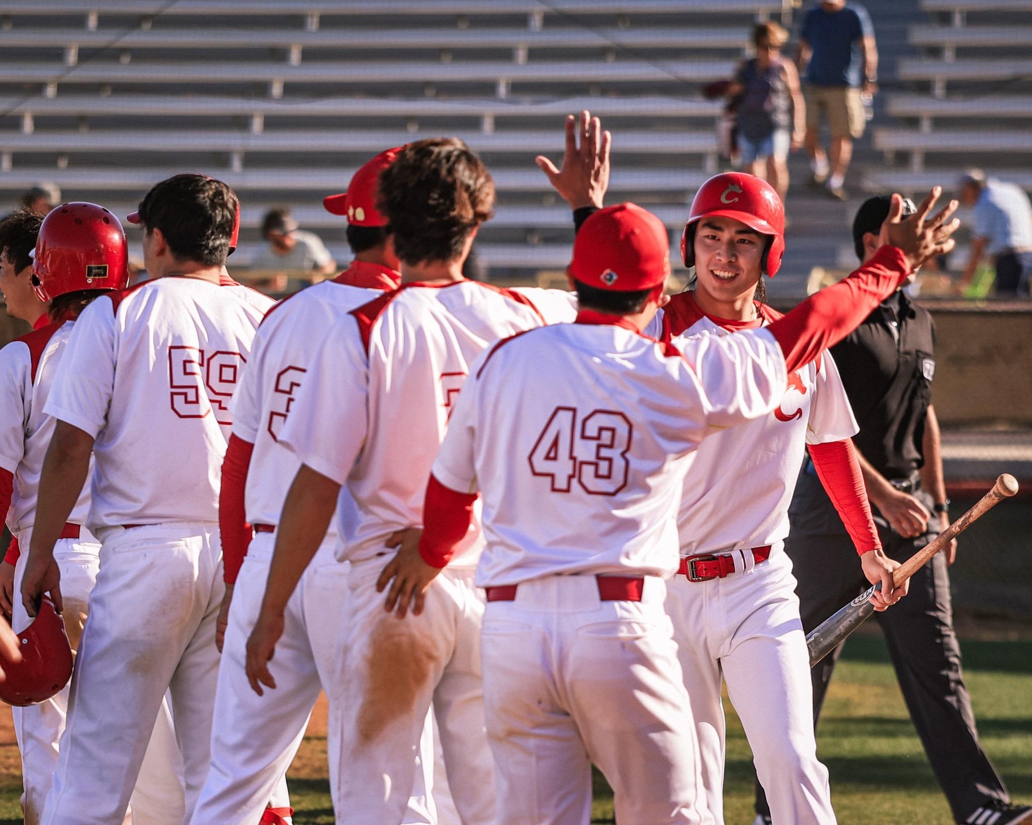 关于棒球战术调整奏效，成功扭转局势的信息