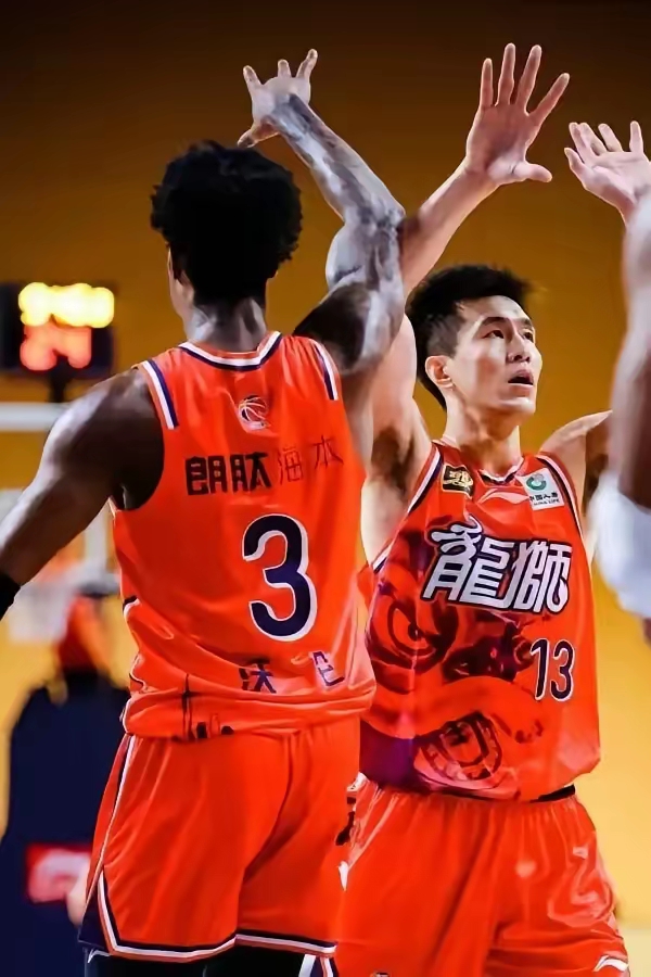 青岛队绝杀凯尔特人,郭艾伦点燃赛场的简单介绍 青岛队绝杀凯尔特人,郭艾伦点燃赛场的简单介绍