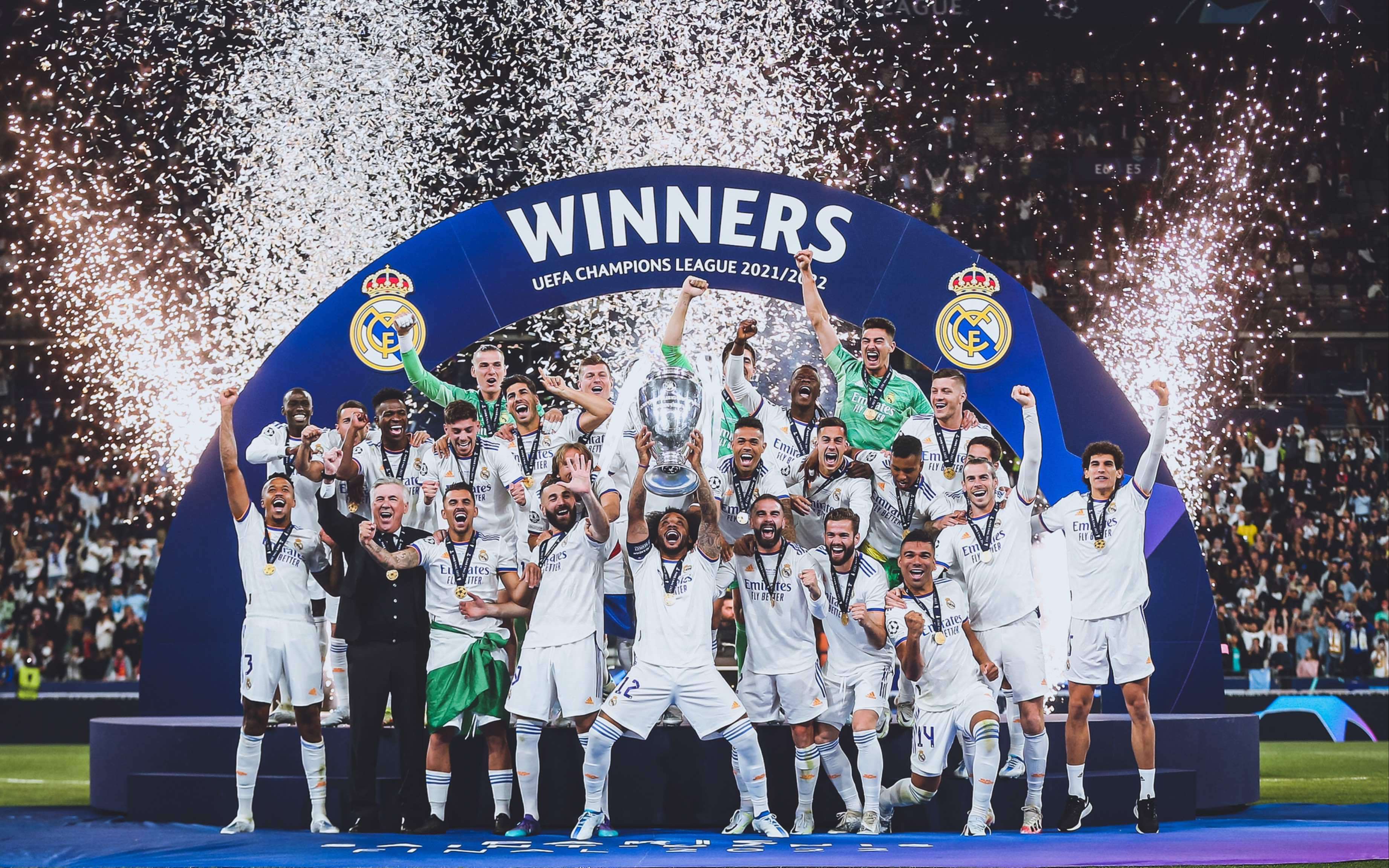 皇马险胜英格兰，范戴克惊艳四座