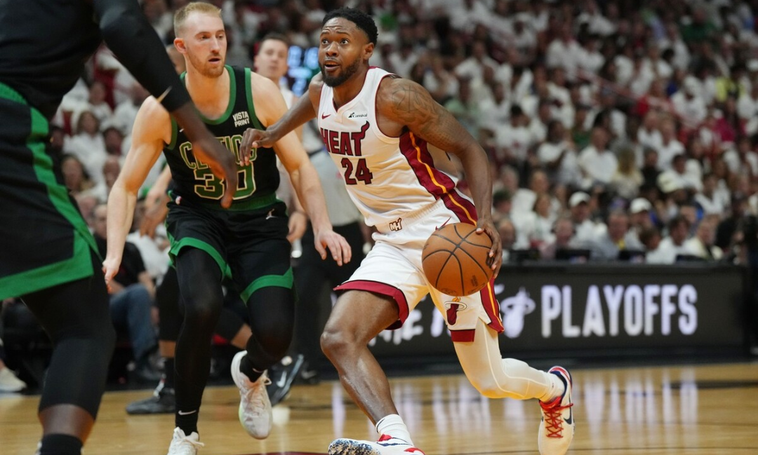 热火力克太阳，塔图姆状态火热