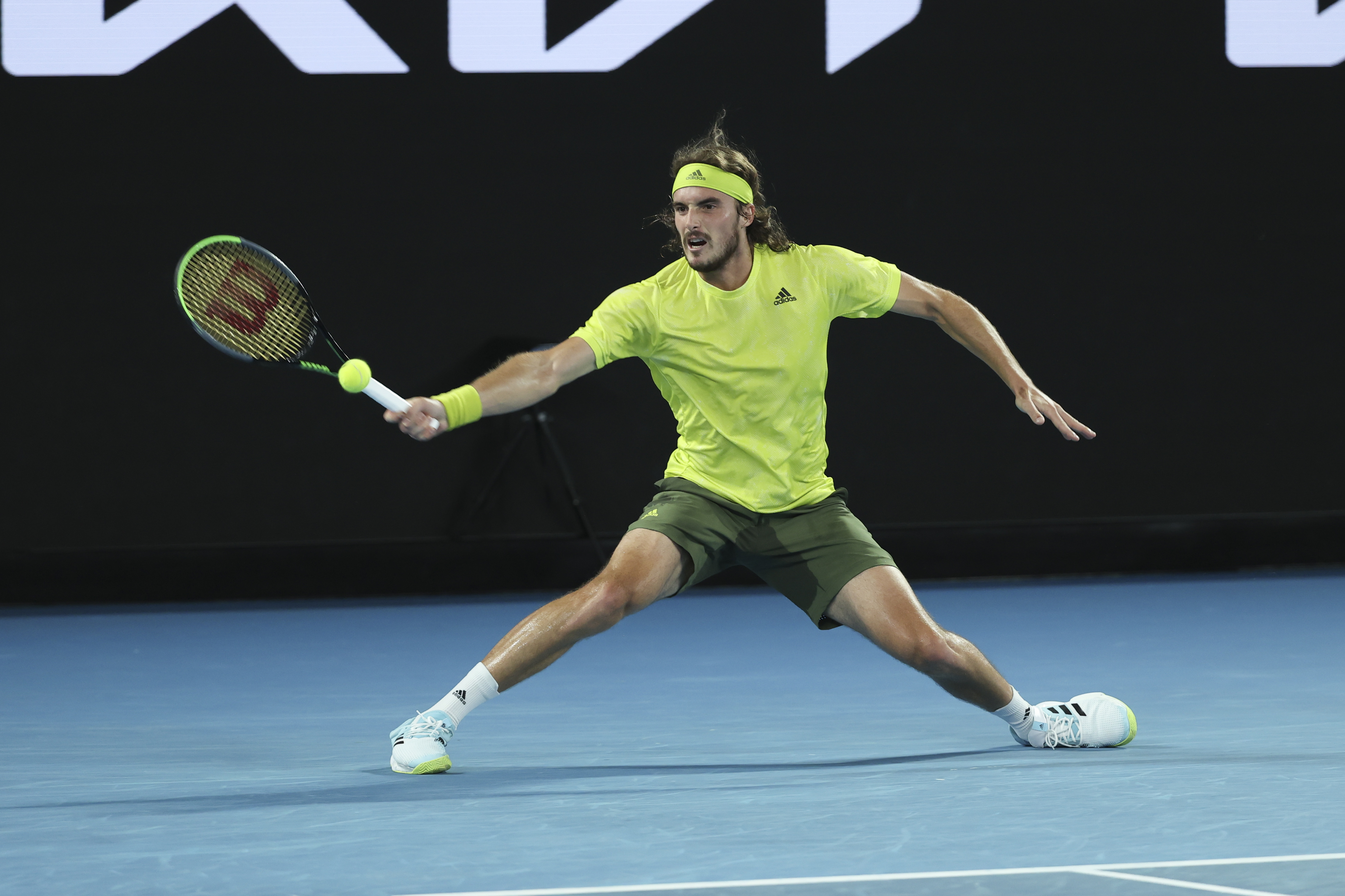 澳网轻取法网，西西帕斯带队取胜