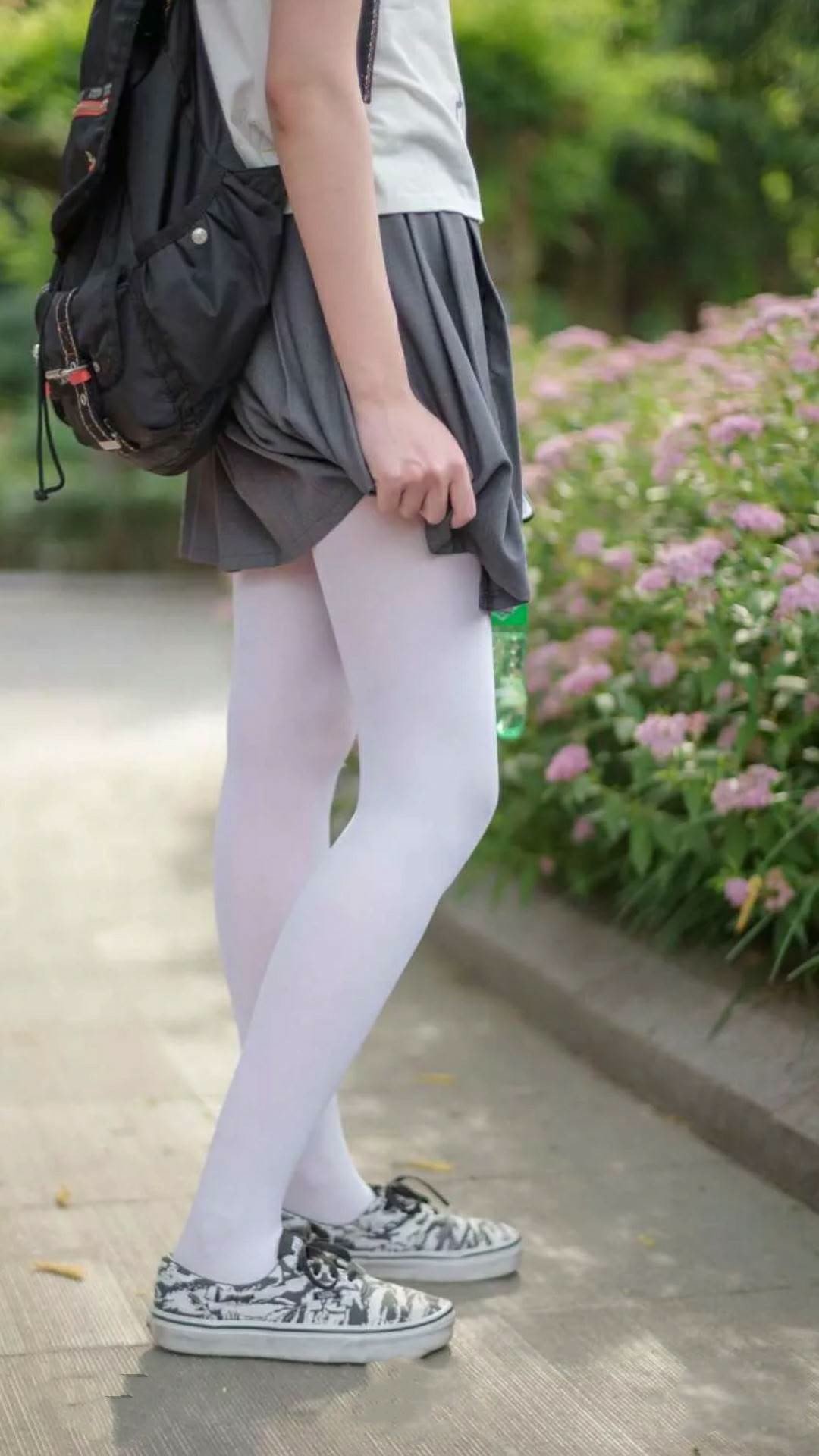 西班牙国家队伯纳乌逆袭，凯恩送助攻证明亿元价值